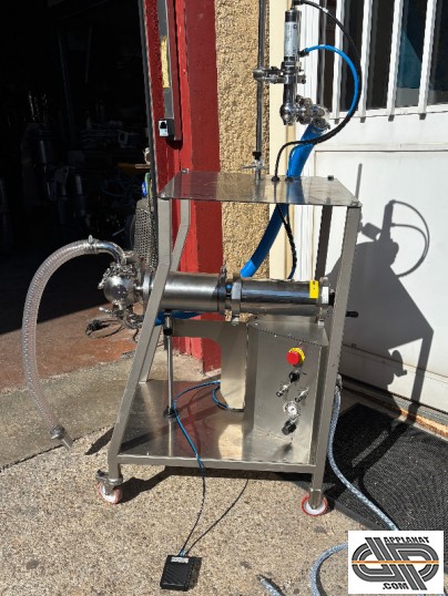 Doseuse volumetrique d'occasion Tenco Doselite d'occasionsur chariot avec sytème de distribution pour produits denses  automatique et semi automatique