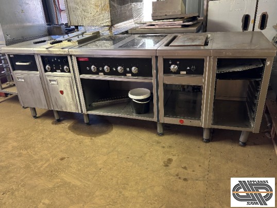 Fourneau charvet pro 800 électrique d'occasion avec friteuse double, fourneau 4 foyers induction, plancha , tout électrique 